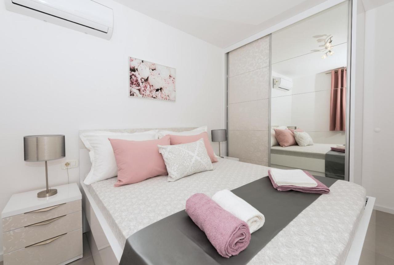 Olena Apartment Makarska